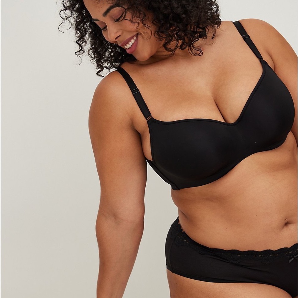 🆕TORRID BLACK 360°‎ BACK SMOOTHING™ LIGHTLY LINED FULL COVERAGE BALCONETTE BRA